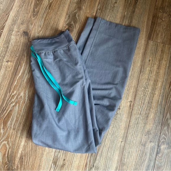 FIGS Technical Collection Livingston Scrub Pants 31" Gray Womens Small S - Picture 2 of 8